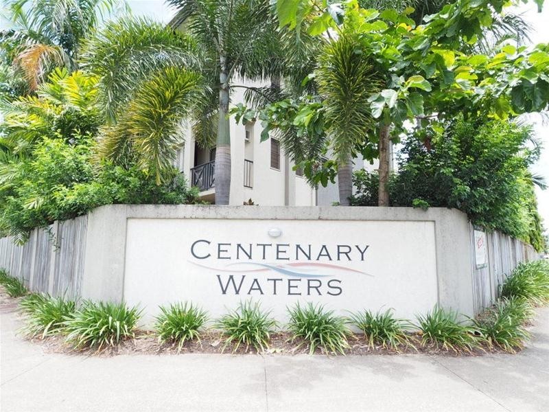 202/2-8 Centenary Close, Manoora QLD 4870