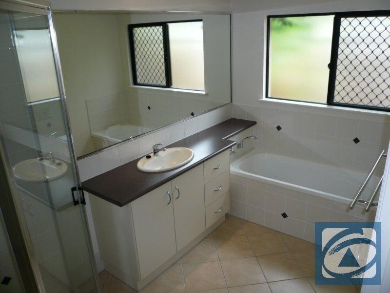 34 Tydeman Crescent, Clifton Beach QLD 4879