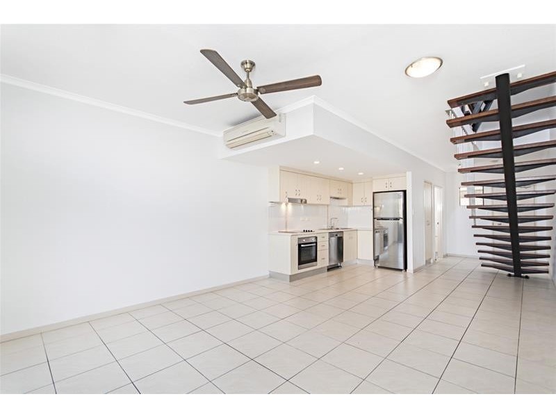 12/6 James Street, Cairns North QLD 4870