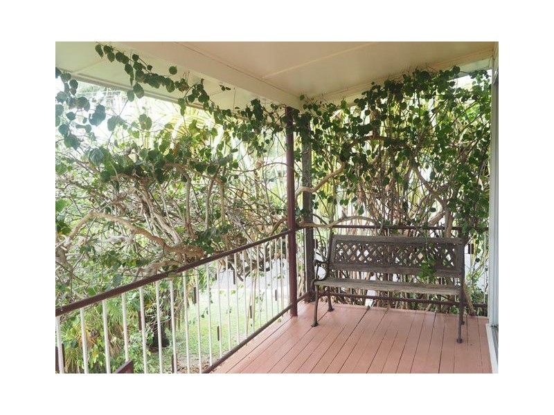 1 Mazlin Close, Edge Hill QLD 4870