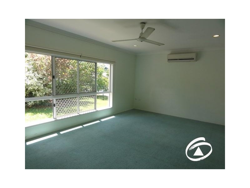 4 Clohesy Court, Kanimbla QLD 4870