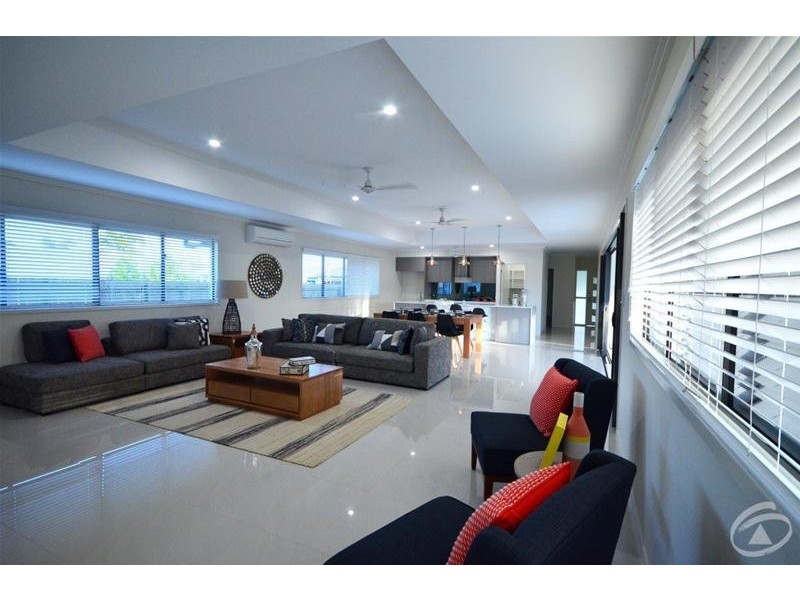 17 Castleton Entrance, Smithfield QLD 4878