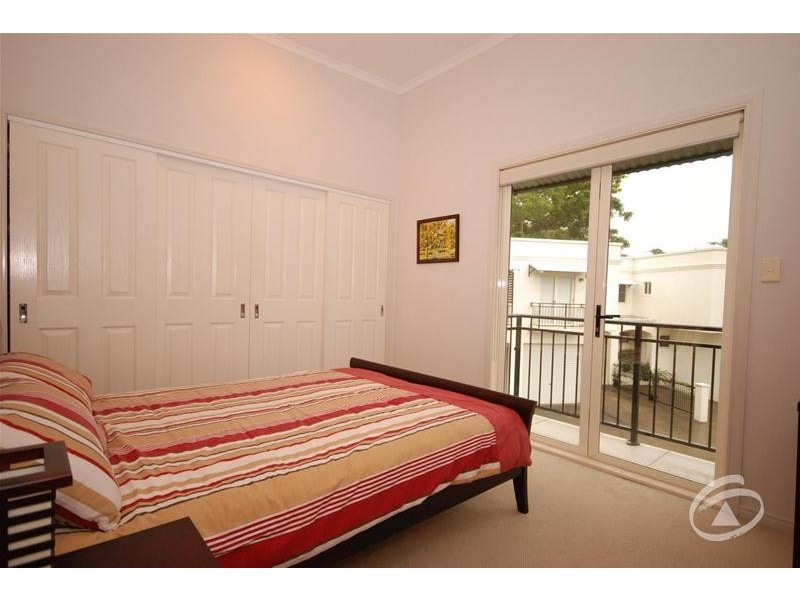 7/15-19 Thomas Street, Cairns North QLD 4870