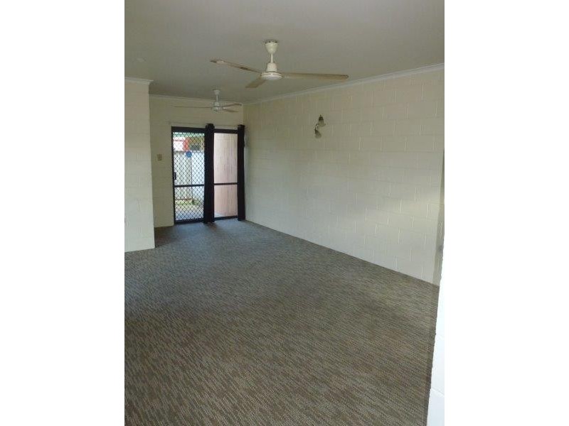 4/39 Mintaro Crescent, Woree QLD 4868