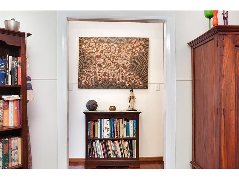 6 Draper Place, Whitfield QLD 4870