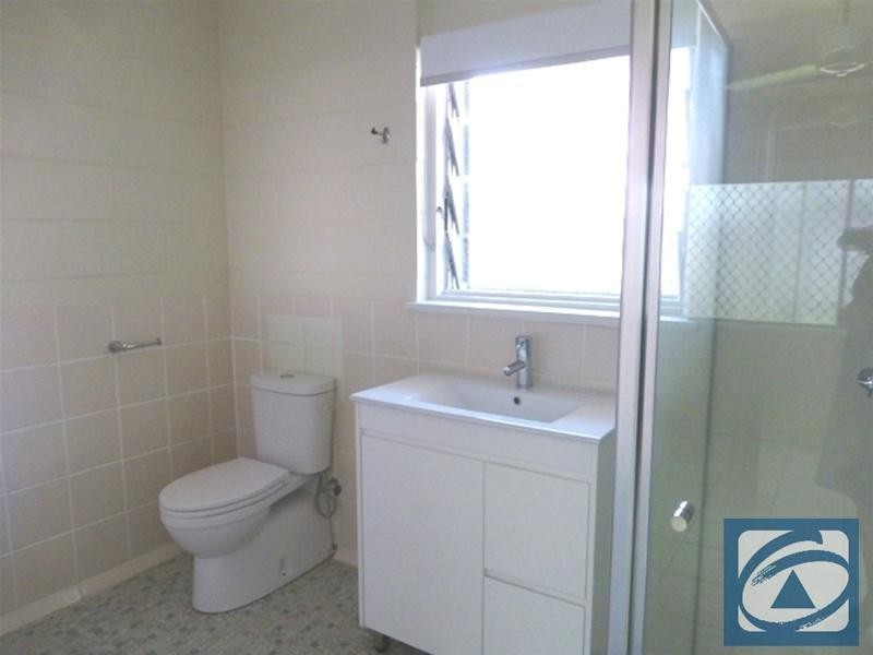 1/340 Mcleod  Street, Cairns North QLD 4870