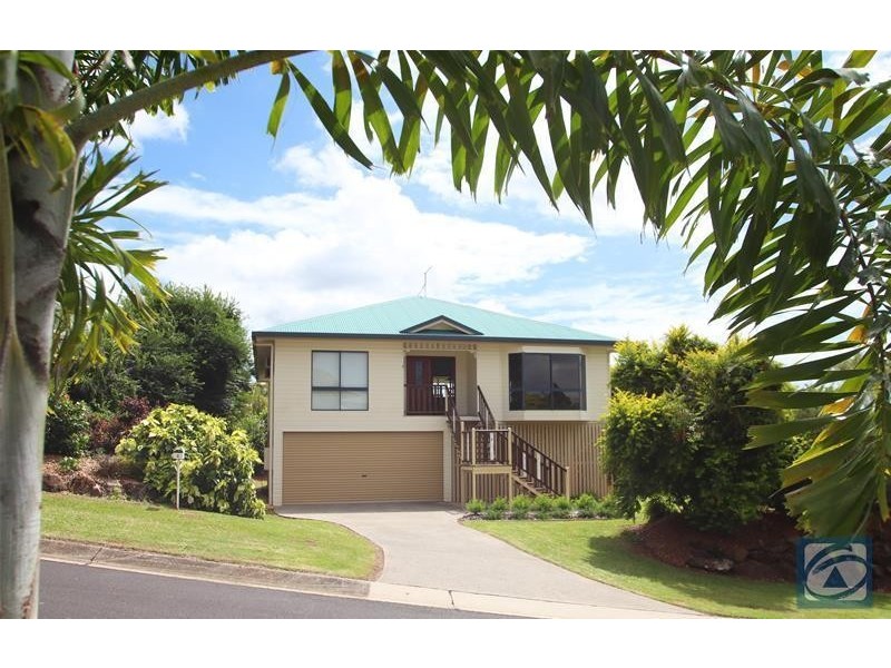 4 Rosemont Court, Mooroobool QLD 4870