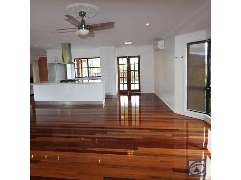 4 Rosemont Court, Mooroobool QLD 4870