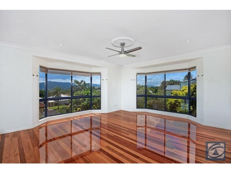 4 Rosemont Court, Mooroobool QLD 4870