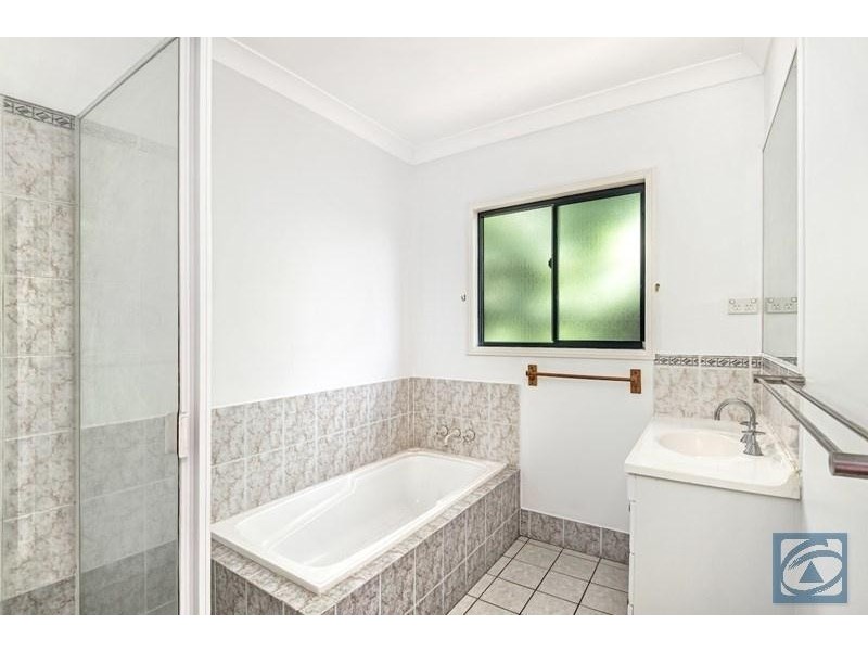 4 Rosemont Court, Mooroobool QLD 4870