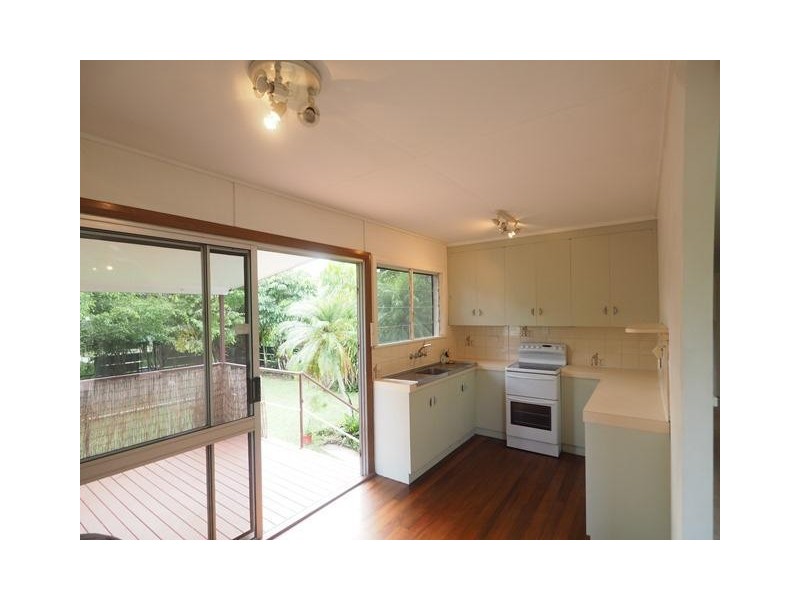1 Mazlin Close, Edge Hill QLD 4870