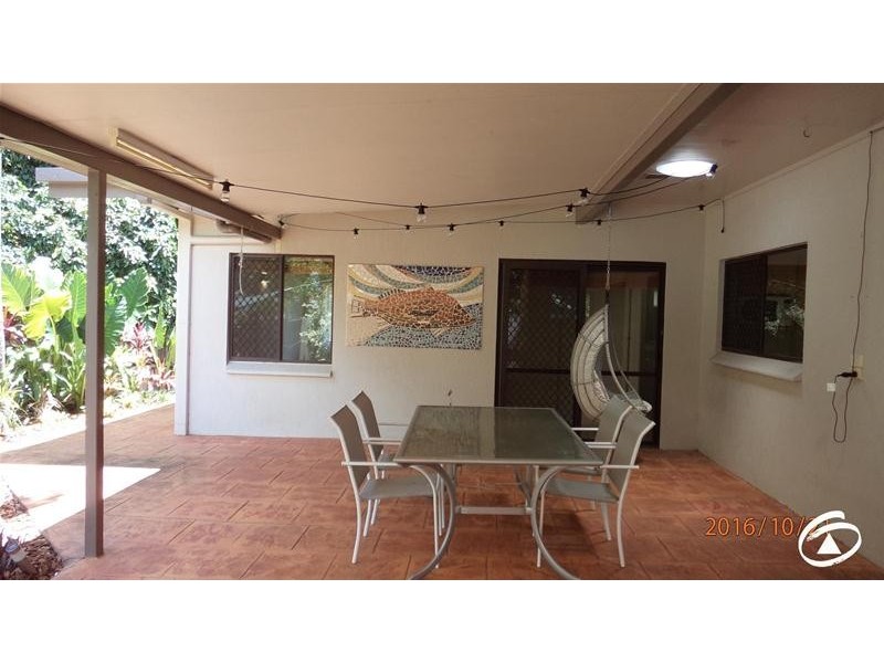 17 Leon Close, Brinsmead QLD 4870