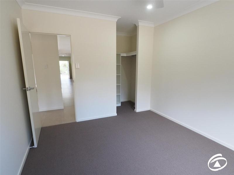 75 Upper Miles Street, Manoora QLD 4870