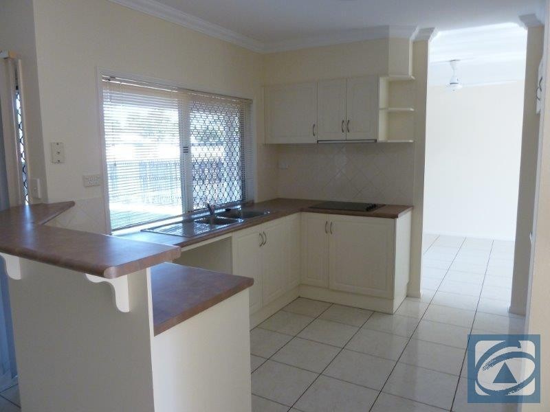 40 Banning Avenue, Brinsmead QLD 4870