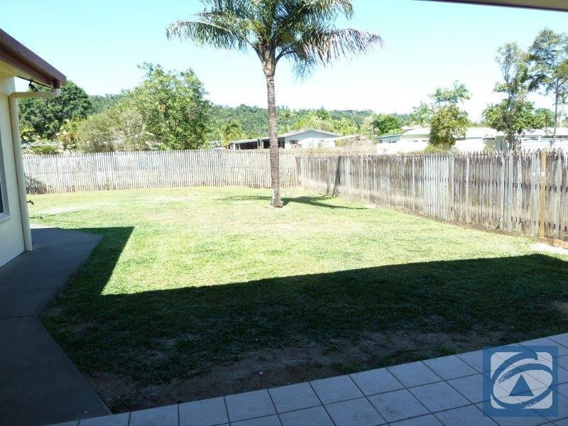 40 Banning Avenue, Brinsmead QLD 4870