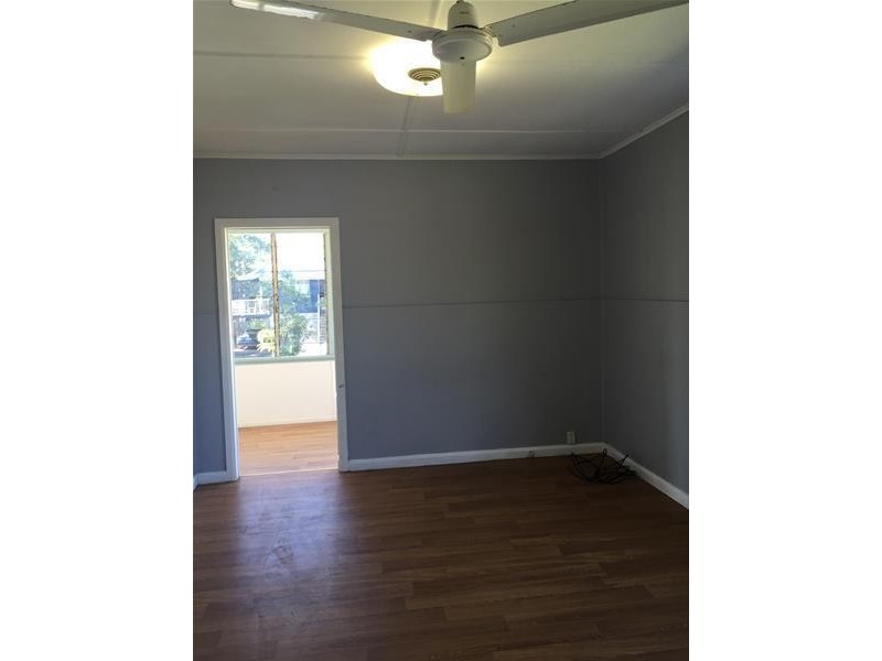 489 McCoombe Street, Mooroobool QLD 4870