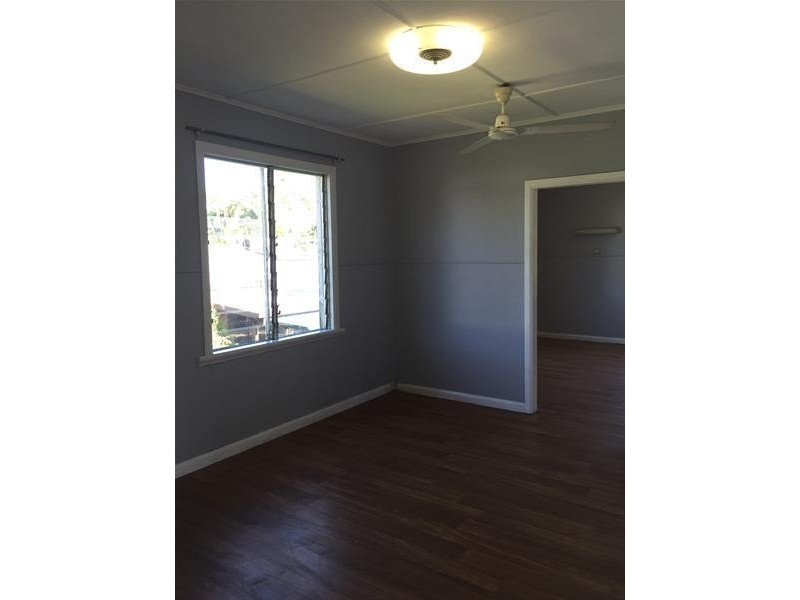 489 McCoombe Street, Mooroobool QLD 4870