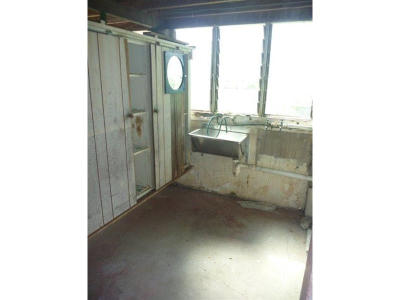 489 McCoombe Street, Mooroobool QLD 4870