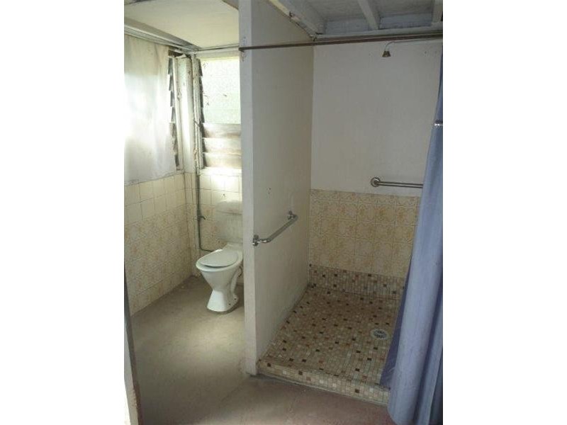 489 McCoombe Street, Mooroobool QLD 4870