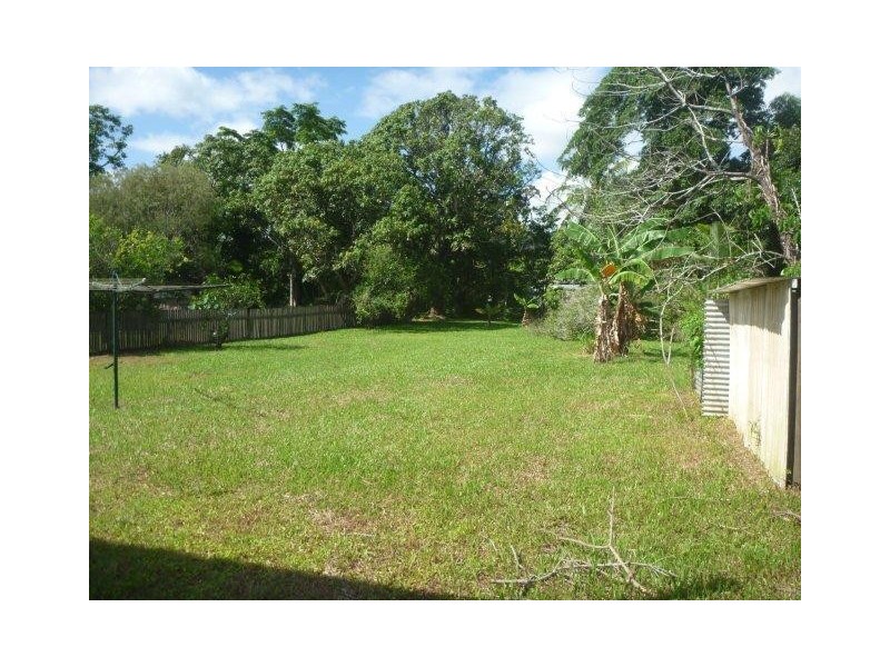 489 McCoombe Street, Mooroobool QLD 4870