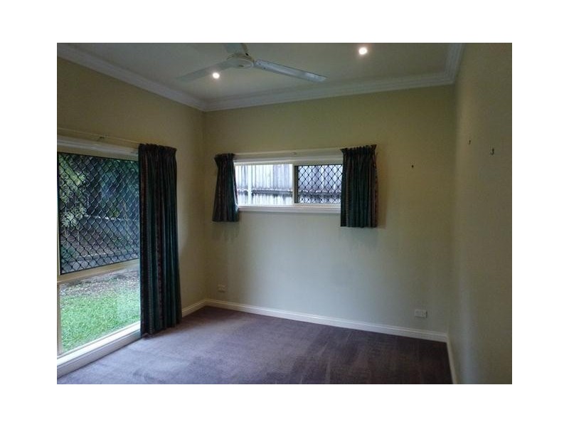 13 Stratford Chase, Stratford QLD 4870