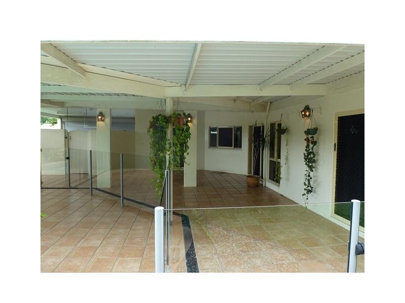 13 Stratford Chase, Stratford QLD 4870