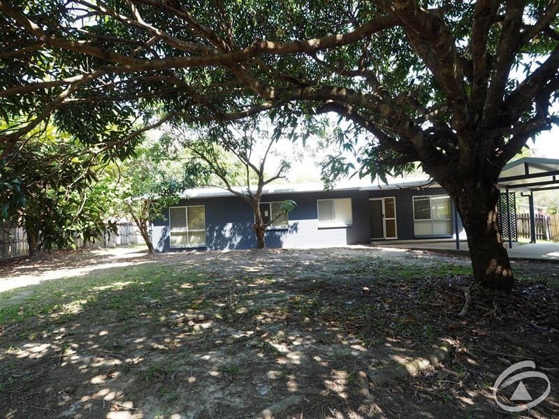 8 Avocado Close, Manoora QLD 4870