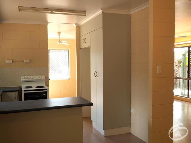 8 Avocado Close, Manoora QLD 4870