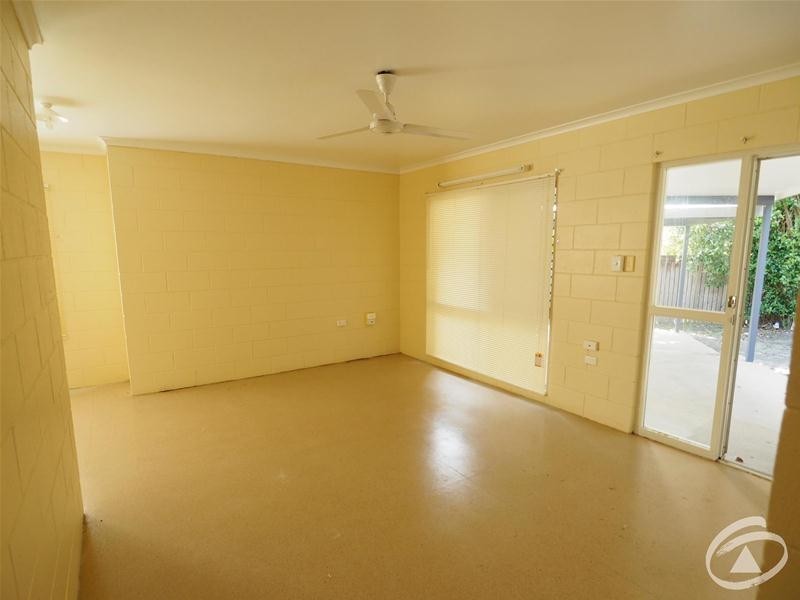 8 Avocado Close, Manoora QLD 4870