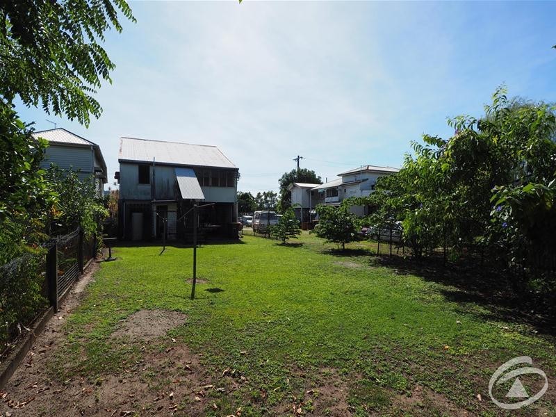 49 Charles Street, Parramatta Park QLD 4870