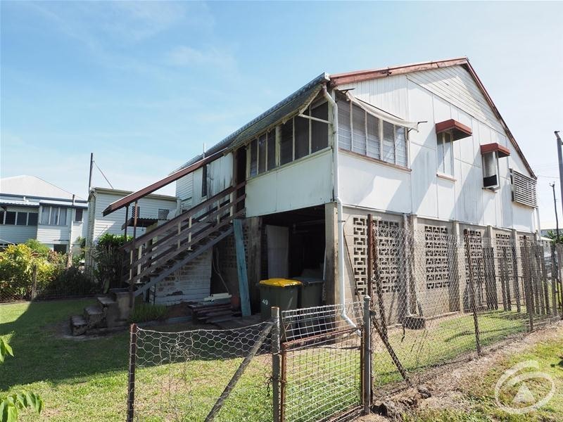 49 Charles Street, Parramatta Park QLD 4870