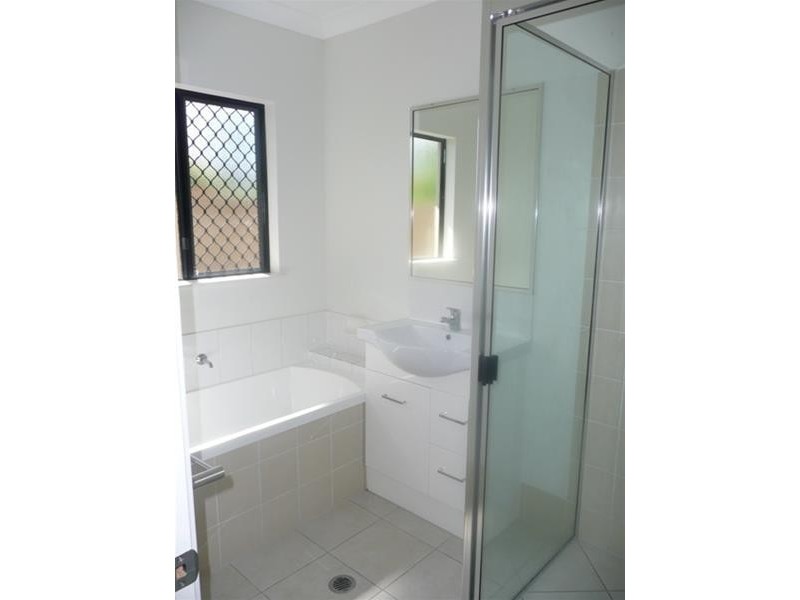 449B Varley Street, Yorkeys Knob QLD 4878