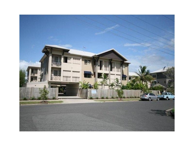 310/2 Centenary Close, Manoora QLD 4870