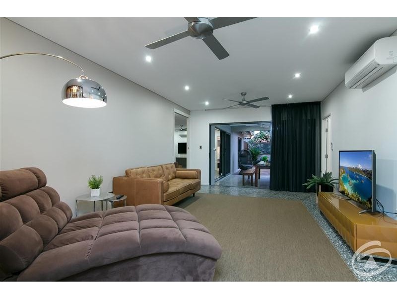 21 Hideaway Close, Palm Cove QLD 4879