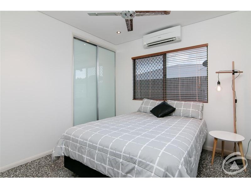 21 Hideaway Close, Palm Cove QLD 4879