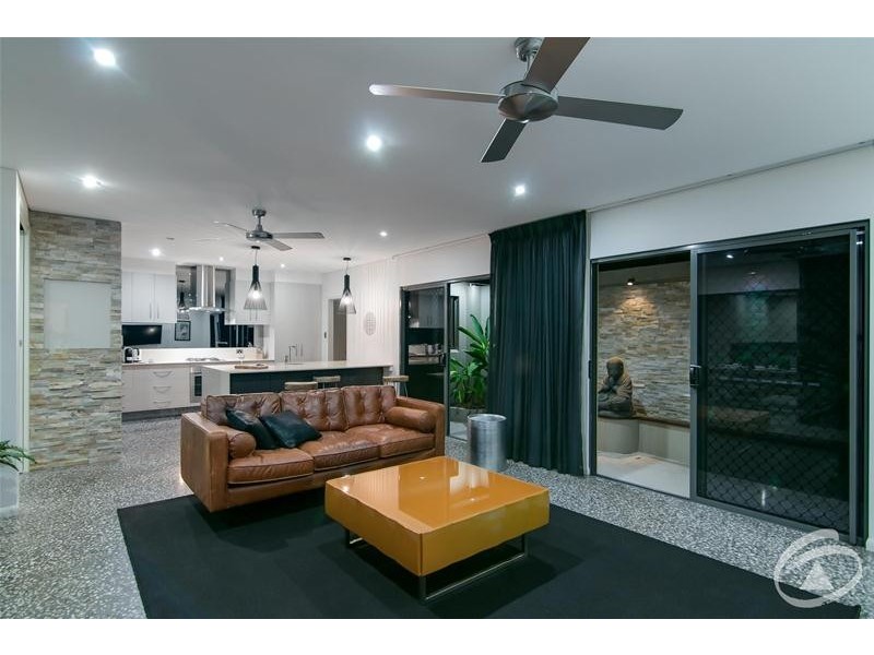 21 Hideaway Close, Palm Cove QLD 4879