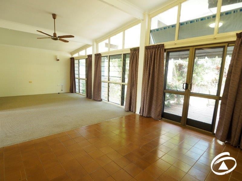 52 Endeavour  Road, Clifton Beach QLD 4879