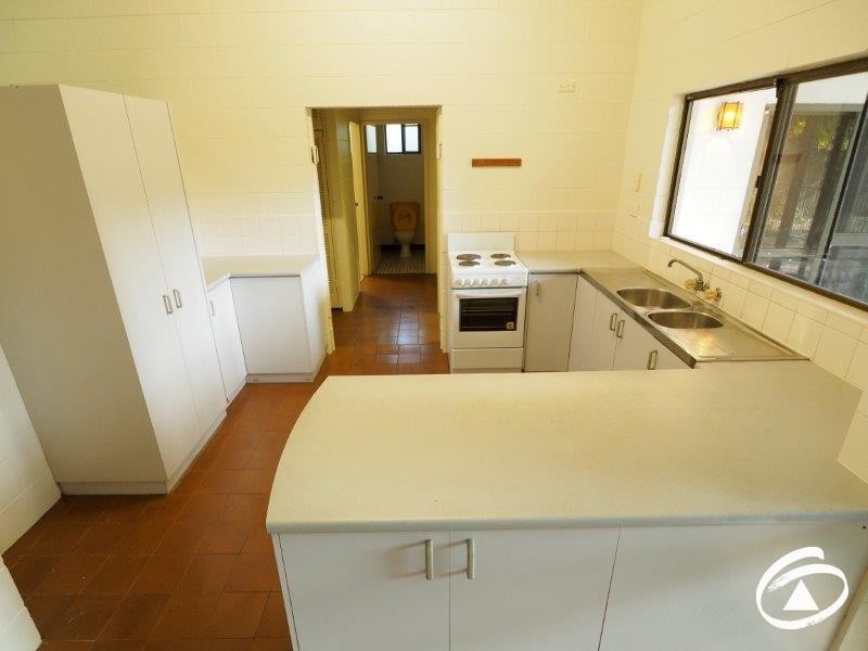 52 Endeavour  Road, Clifton Beach QLD 4879