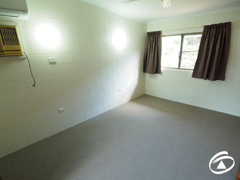 52 Endeavour  Road, Clifton Beach QLD 4879