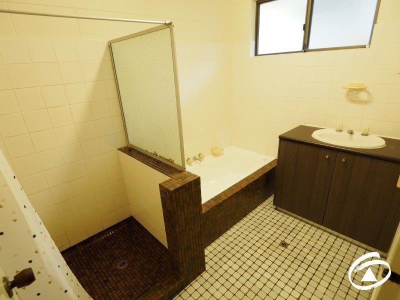 52 Endeavour  Road, Clifton Beach QLD 4879