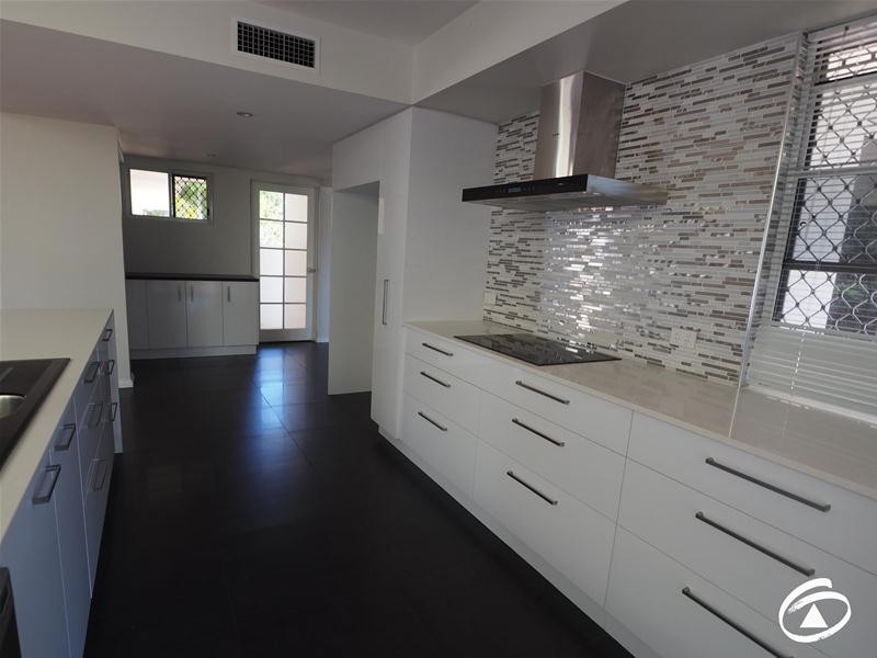 37 Parkinson Avenue, Kewarra Beach QLD 4879