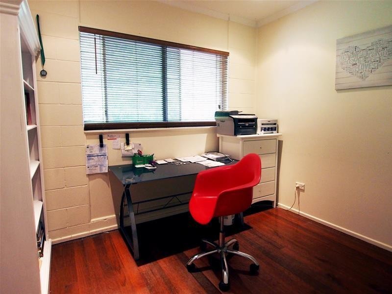 9-11 Sun Street, Brinsmead QLD 4870