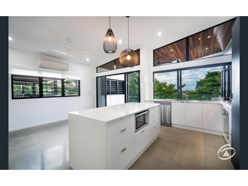 6a Diamond Close, Stratford QLD 4870