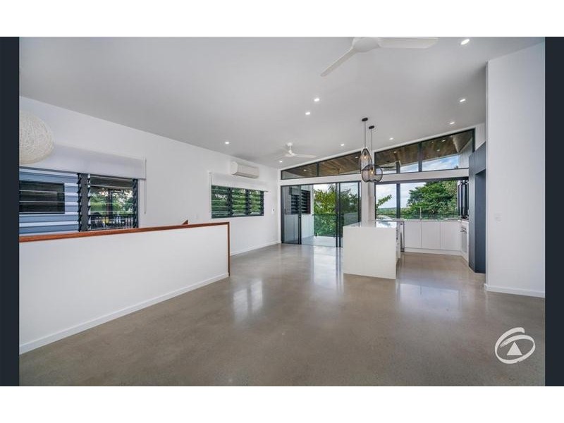 6a Diamond Close, Stratford QLD 4870