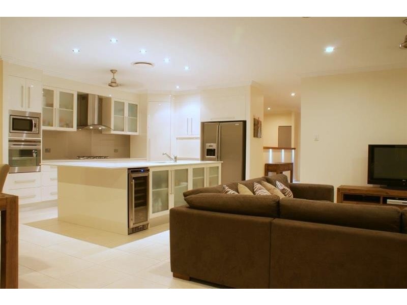 71 Sunbird Drive, Woree QLD 4868