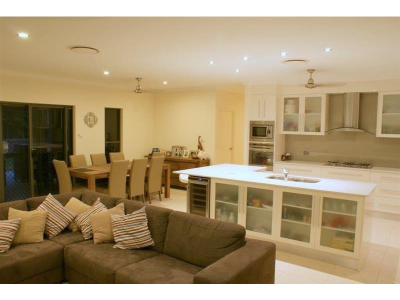 71 Sunbird Drive, Woree QLD 4868