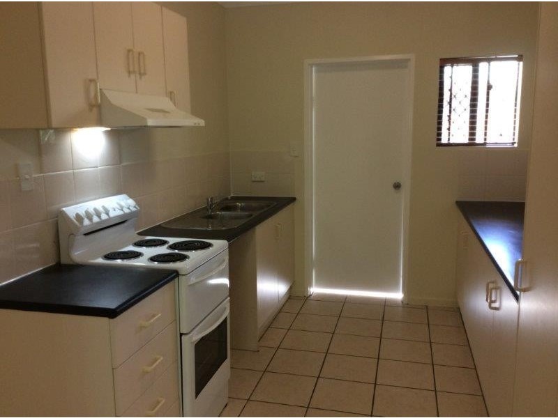 8/3-9 Stratford Parade, Stratford QLD 4870