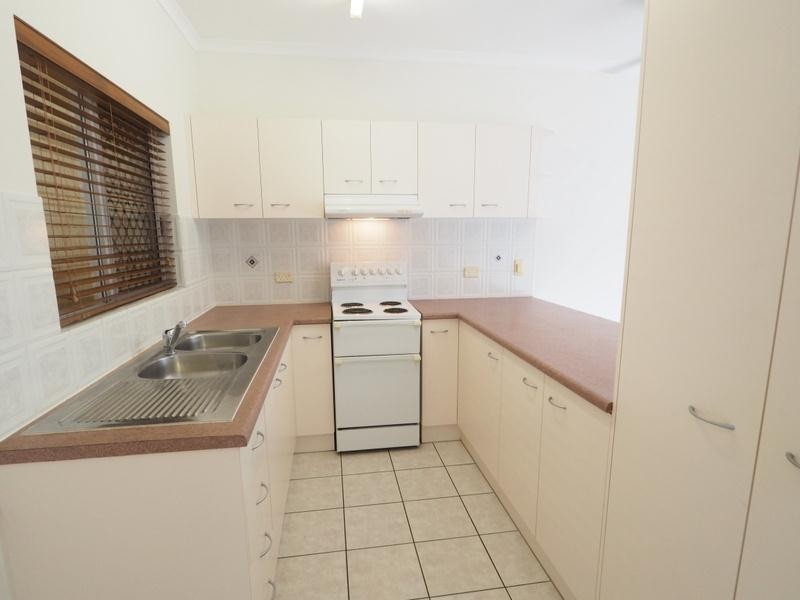 11/2 Grantala  Street, Manoora QLD 4870