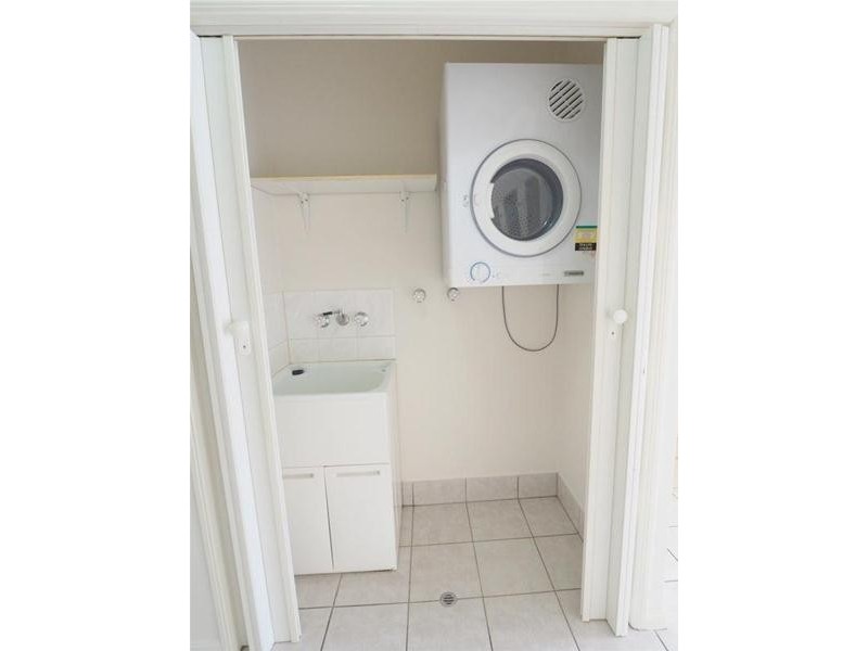 11/2 Grantala  Street, Manoora QLD 4870