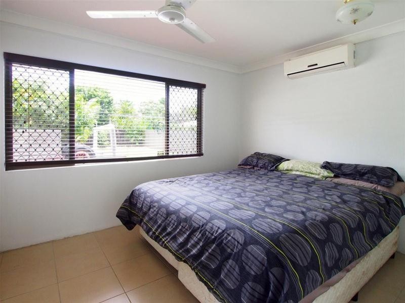 20 Primrose Street, Mooroobool QLD 4870